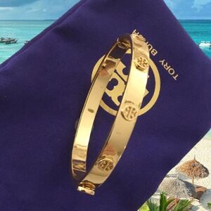 TORY BURCH STUDDED DOUBLE T LOGO BRACELET MILLER STUD HINGE, 7MM